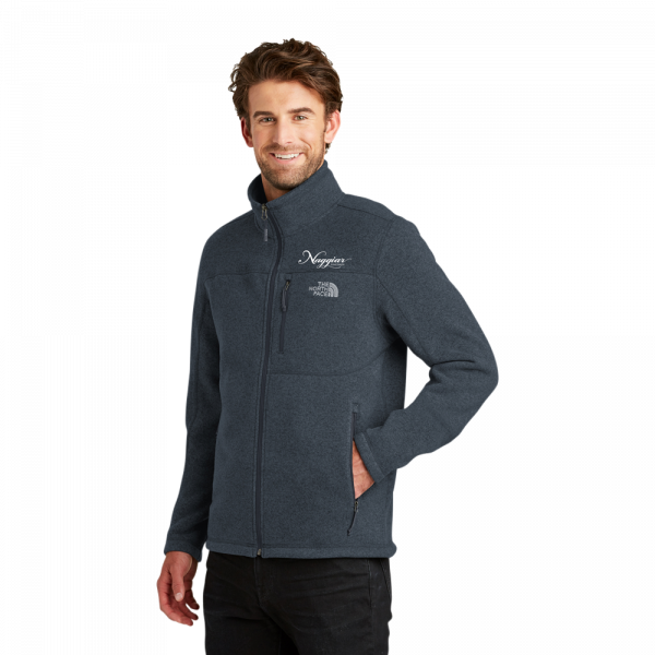 https://www.wine-n-gear.com/wp-content/uploads/2023/03/WNG-729-The-North-Face-Sweater-Fleece-Jacket-Logo-NavyHeather-1-600x600.png